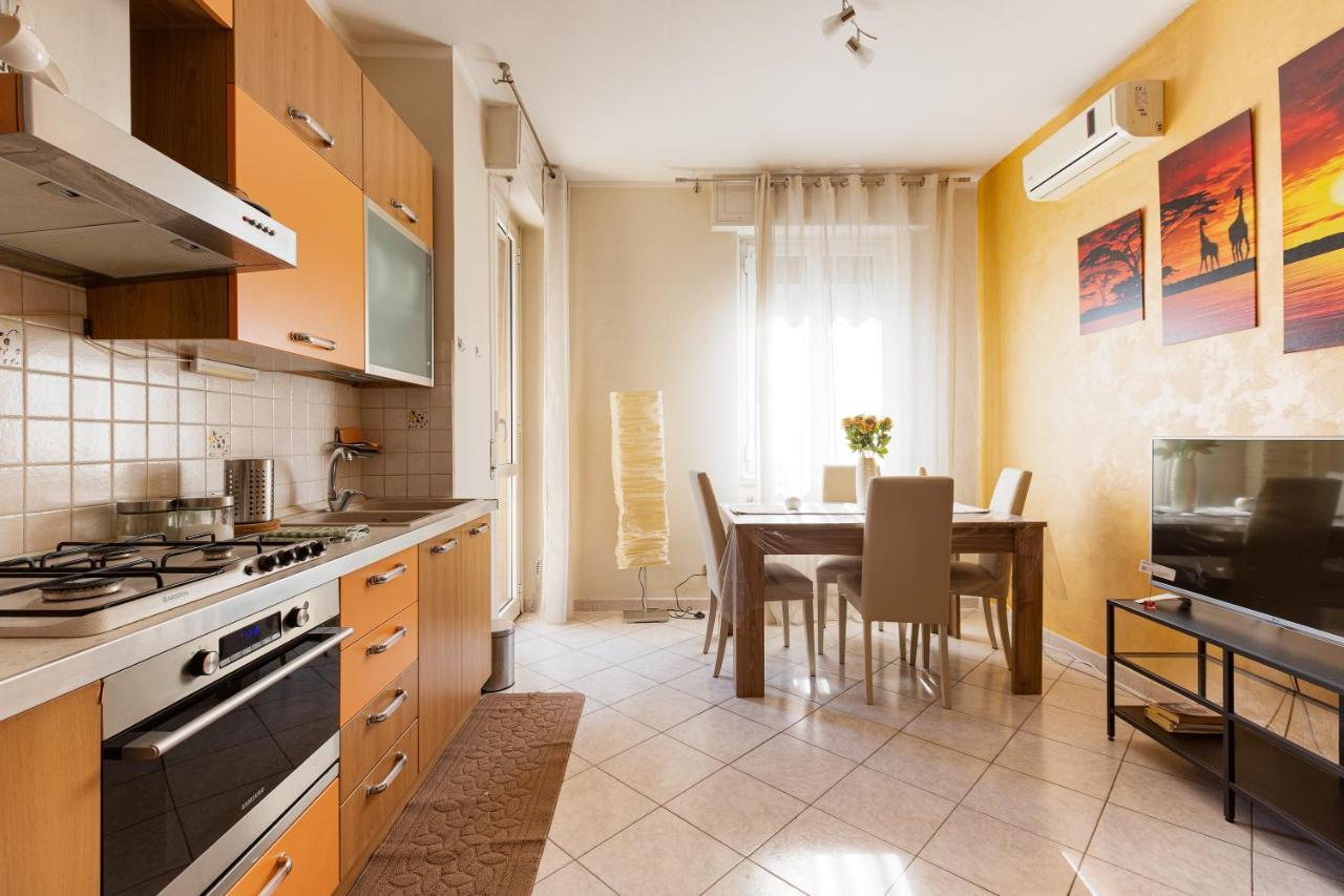 Ferienwohnung Udine M2 Balcony Apt Mailand Exterior foto